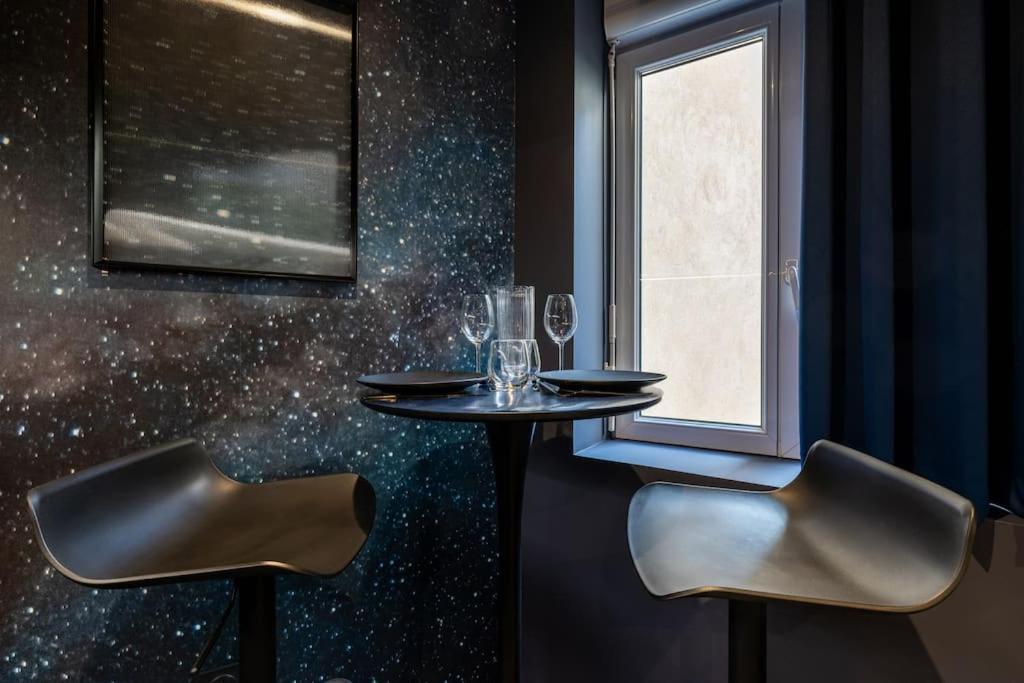 Galaxy La Tete Dans Les Etoiles Apartment Riom Exterior photo